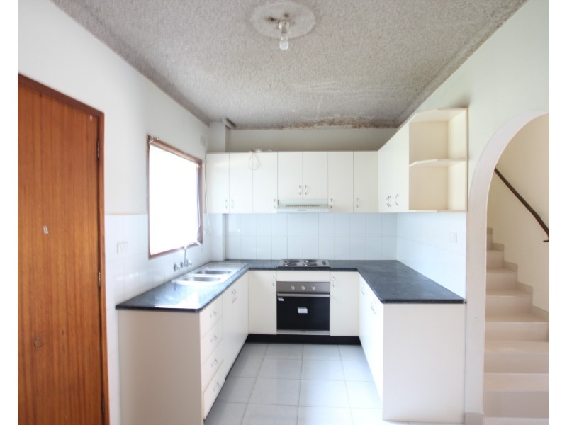 2/57 Hill Street, Cabramatta NSW 2166