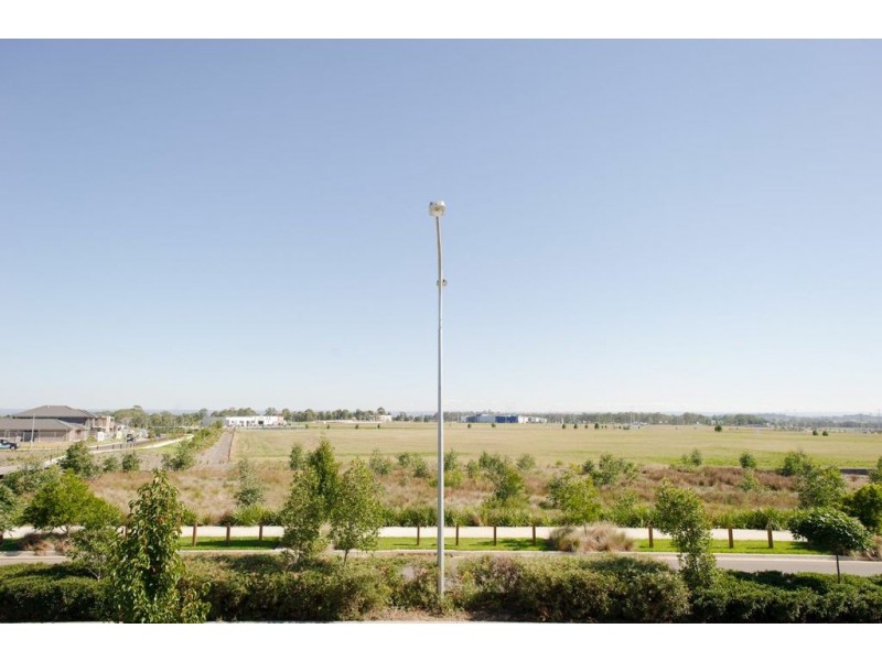 3 Donovan Boulevard, Gregory Hills NSW 2557