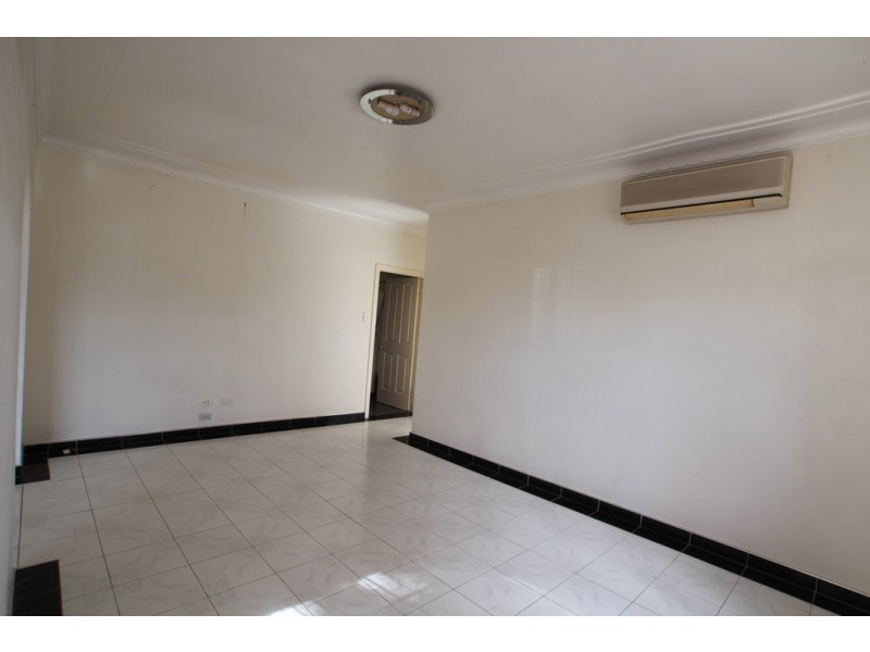 8 Mittiamo Street, Canley Heights NSW 2166