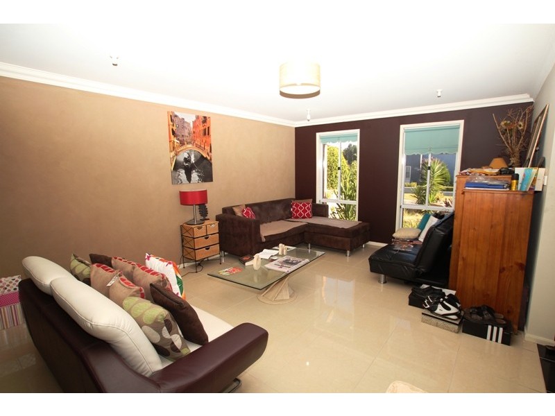 3 Witchhazel Place, Casula NSW 2170