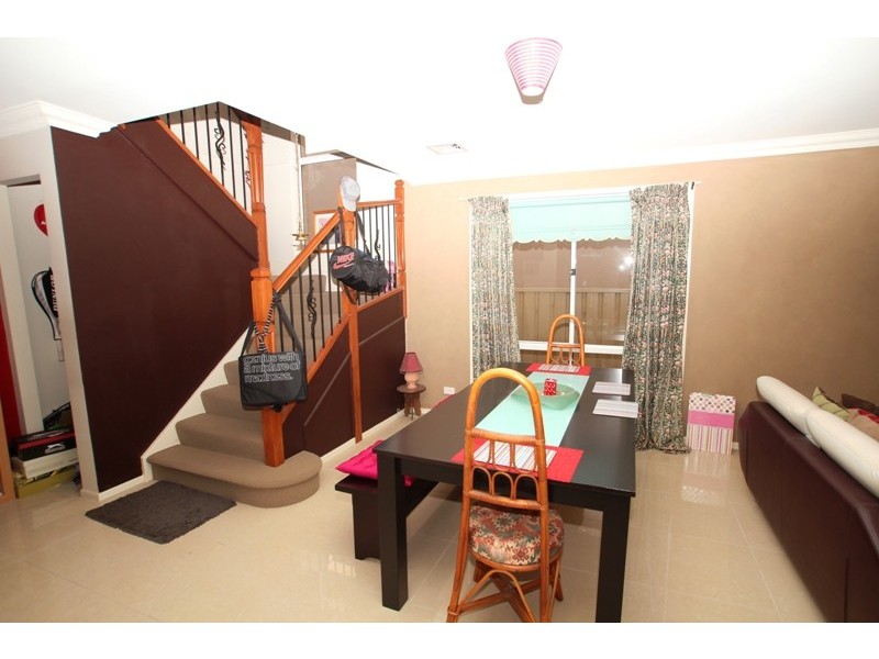 3 Witchhazel Place, Casula NSW 2170