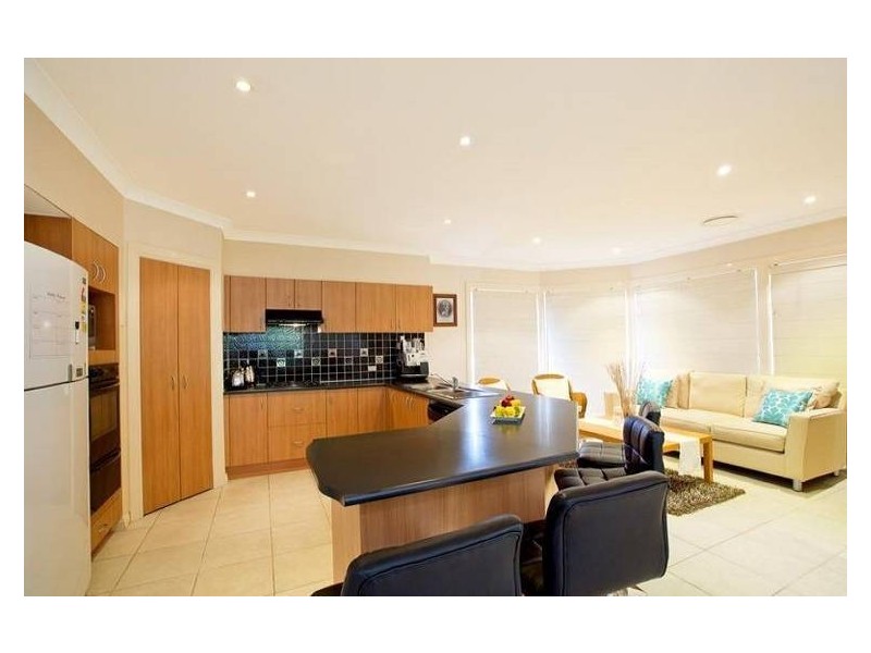 9 Kneale Close, Edensor Park NSW 2176
