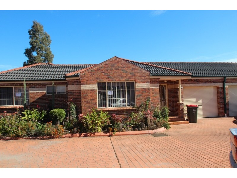 19/87 Allambie Road, Edensor Park NSW 2176