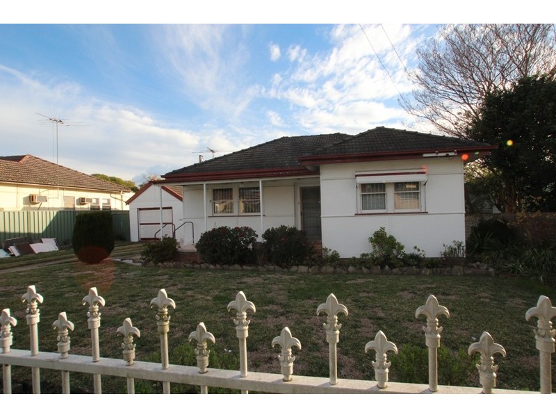 19 Normanby Street, Fairfield East NSW 2165