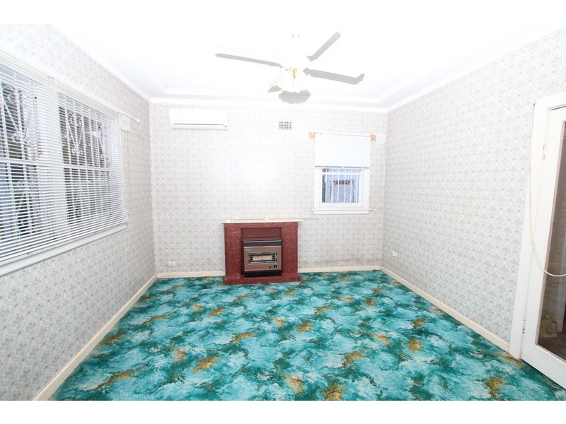 19 Normanby Street, Fairfield East NSW 2165