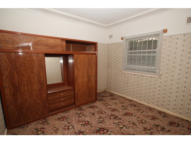 19 Normanby Street, Fairfield East NSW 2165