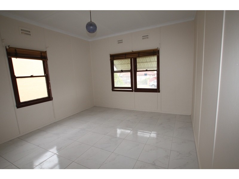 89 Wyong Street, Canley Heights NSW 2166