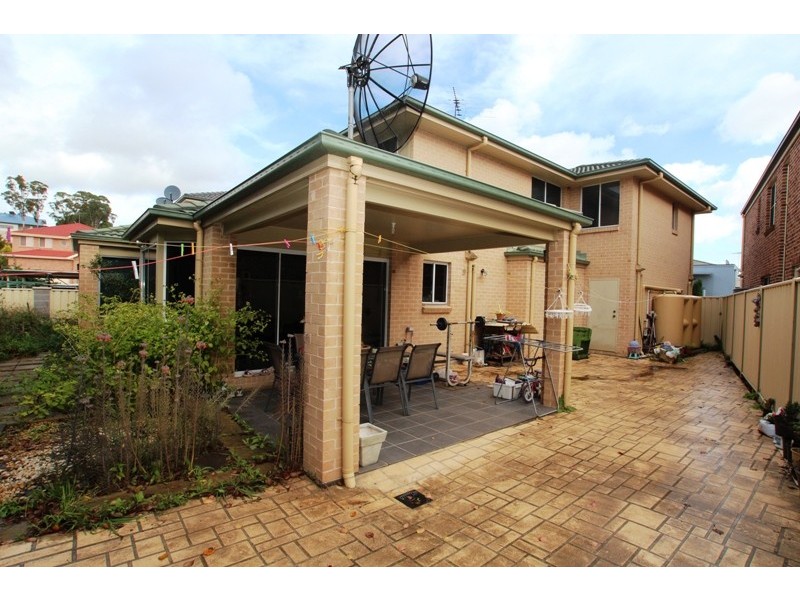 3 Witchhazel Place, Casula NSW 2170