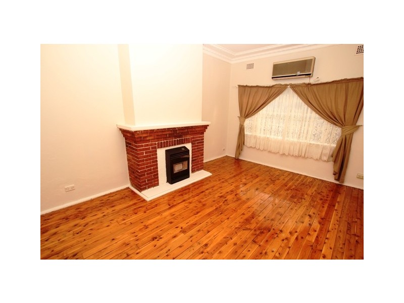 23 Winspear Avenue, Bankstown NSW 2200