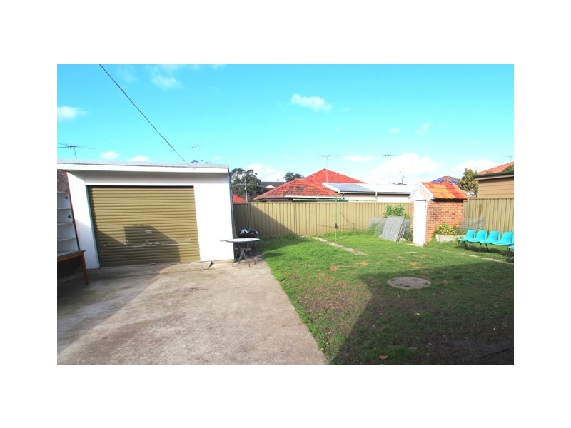 23 Winspear Avenue, Bankstown NSW 2200