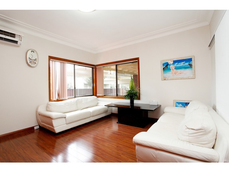 135 The Horsley Drive, Fairfield NSW 2165