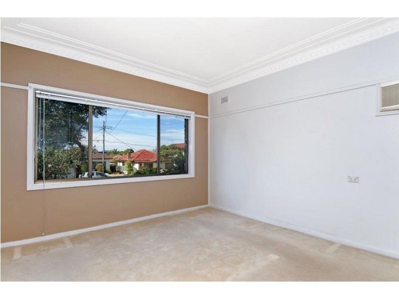 42 Little Road, Bankstown NSW 2200