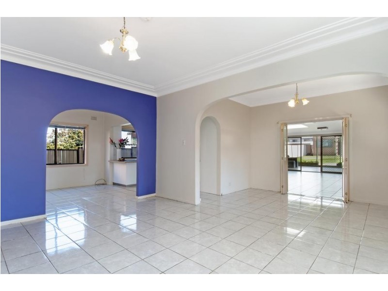 42 Little Road, Bankstown NSW 2200