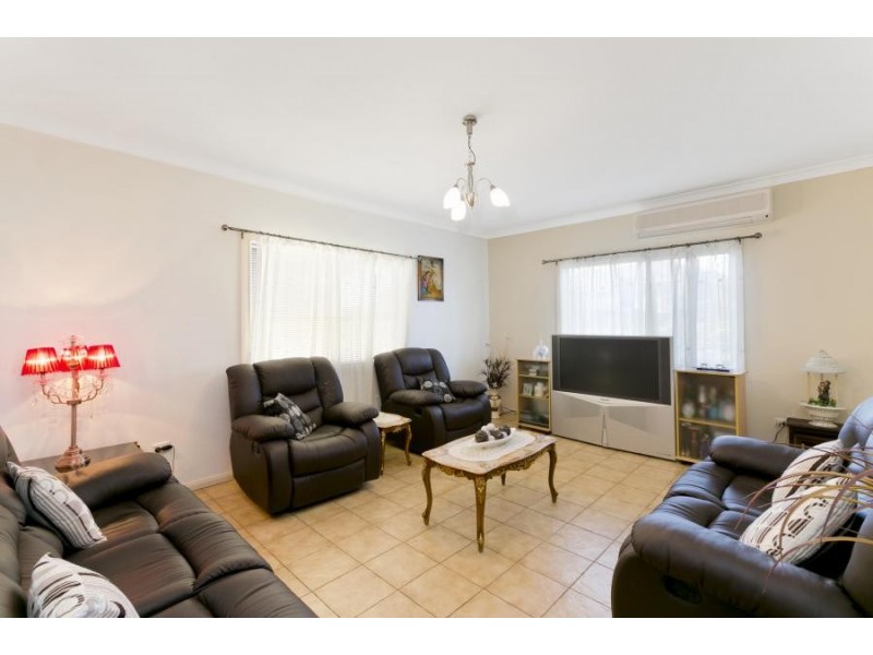 36 Earl Street, Canley Heights NSW 2166