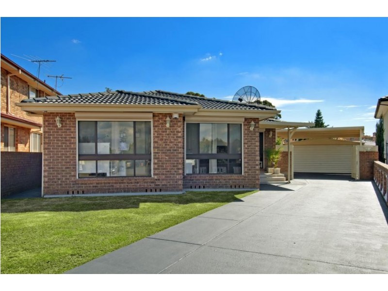 7 Hendra Close, St Johns Park NSW 2176