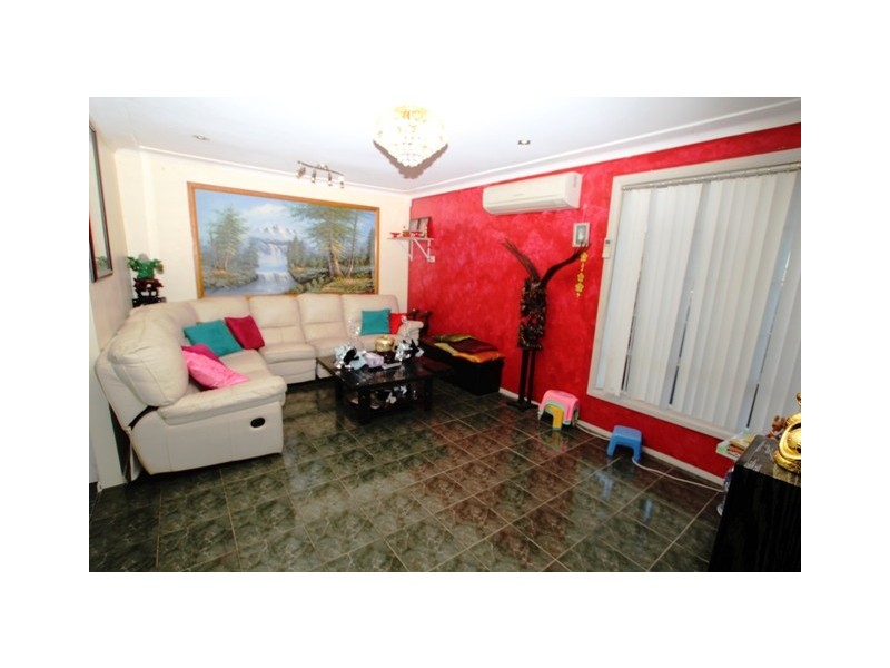 2 Slim Place, Cabramatta NSW 2166