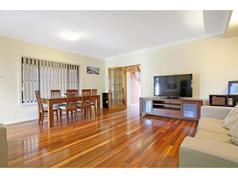 34 The Grove, Fairfield NSW 2165