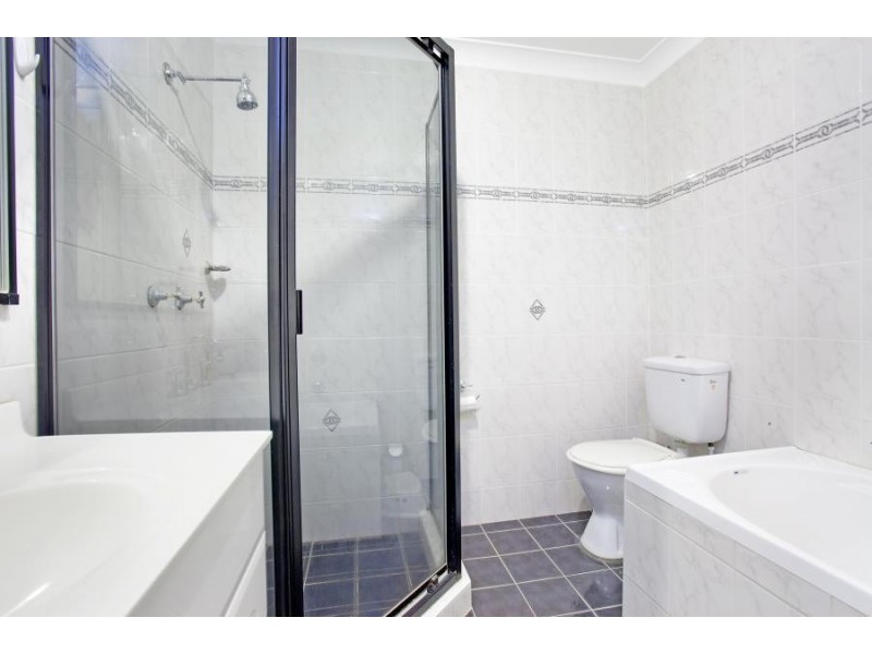 34 The Grove, Fairfield NSW 2165