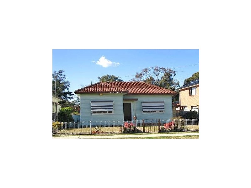 4 Vale St, Canley Vale NSW 2166