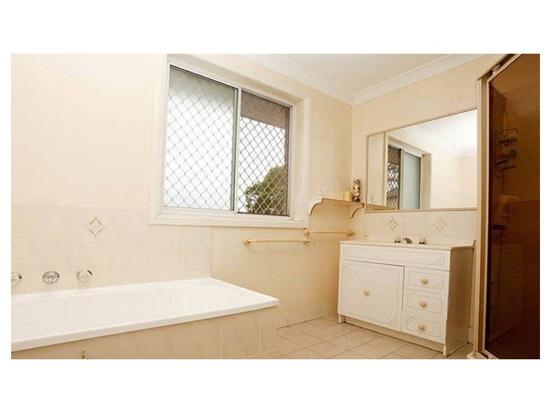 121B Lansdowne Road, Canley Vale NSW 2166