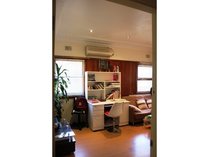 2 Bowden St, Cabramatta NSW 2166