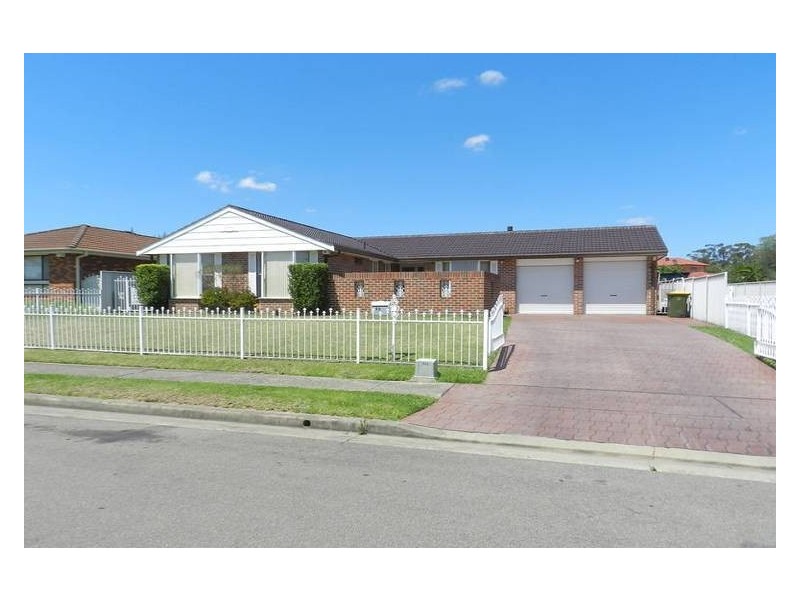 22 Corinda Street, St Johns Park NSW 2176