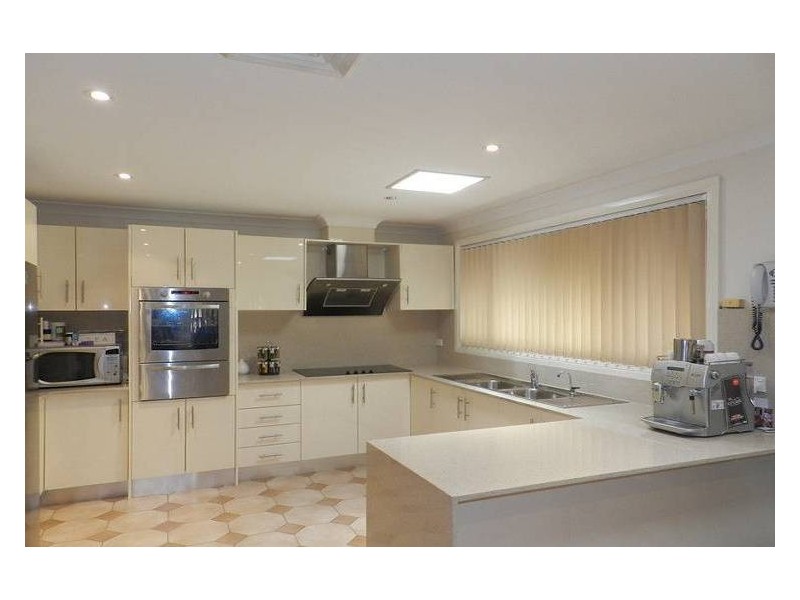 22 Corinda Street, St Johns Park NSW 2176