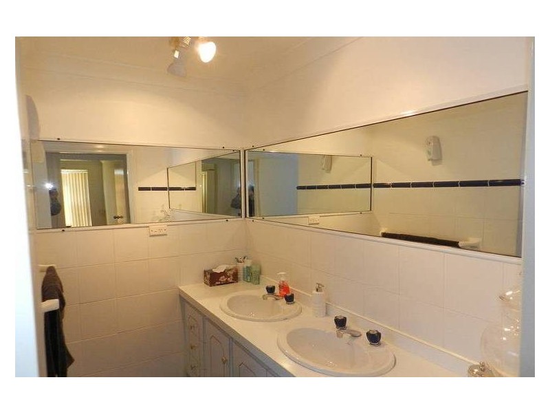 22 Corinda Street, St Johns Park NSW 2176