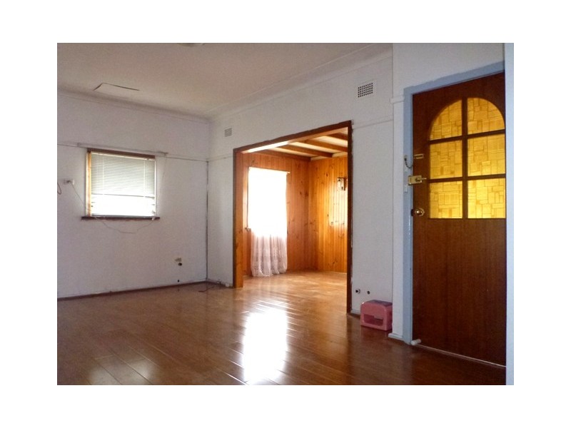 18 Ace Avenue, Fairfield NSW 2165