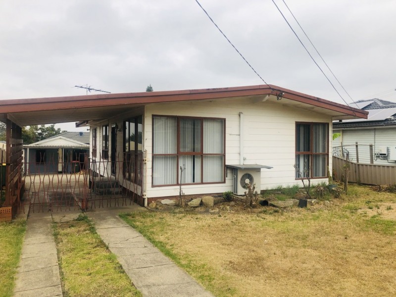 27 Kimberley Crescent, Fairfield West NSW 2165