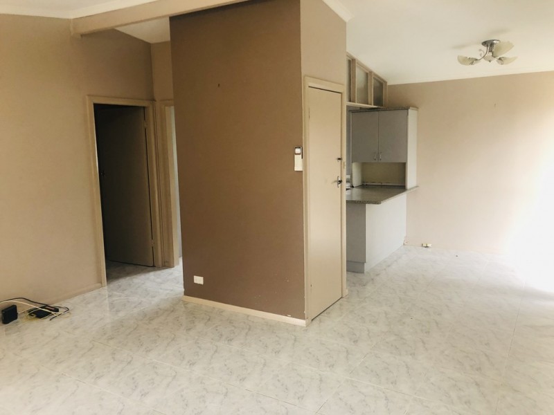 27 Kimberley Crescent, Fairfield West NSW 2165