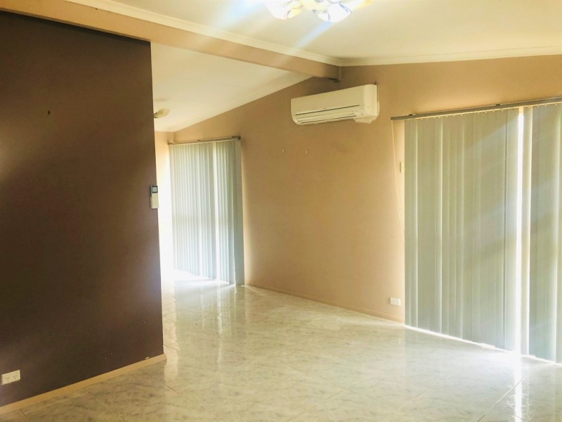 27 Kimberley Crescent, Fairfield West NSW 2165