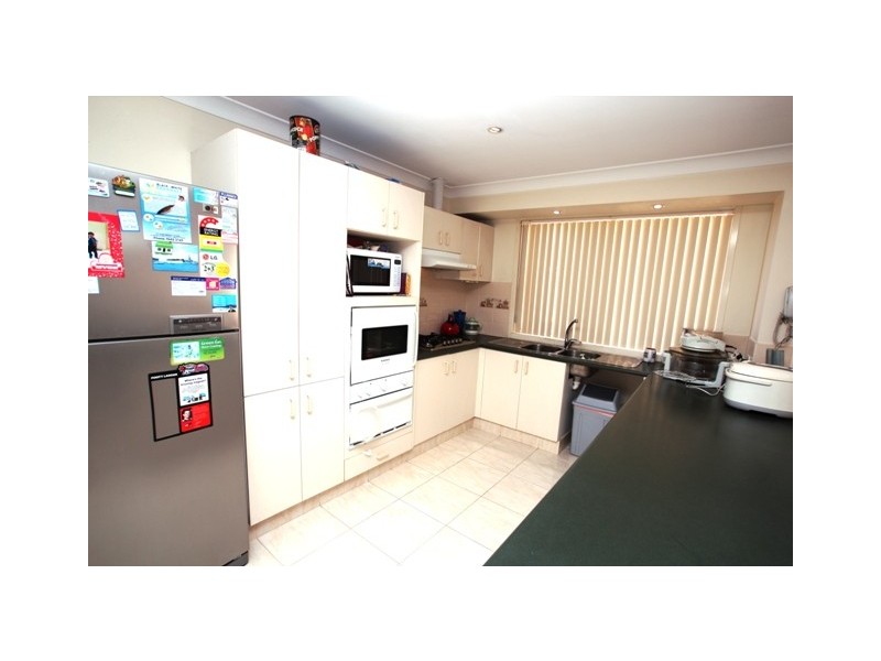 2 Eden Place, Prestons NSW 2170