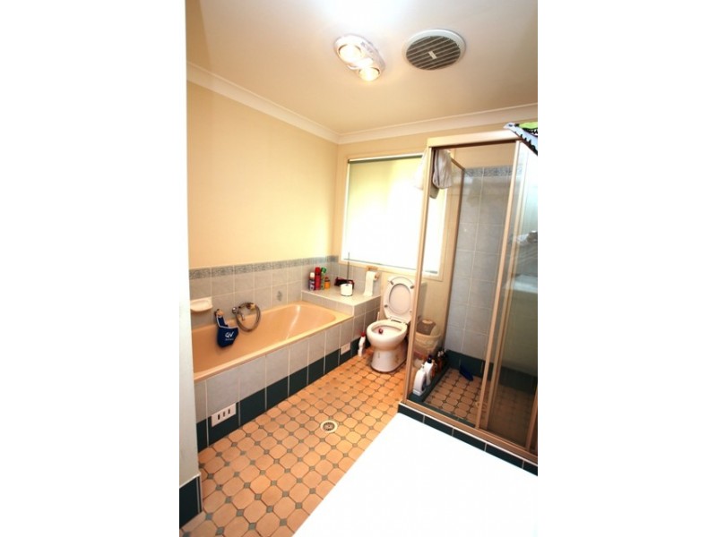 2 Eden Place, Prestons NSW 2170