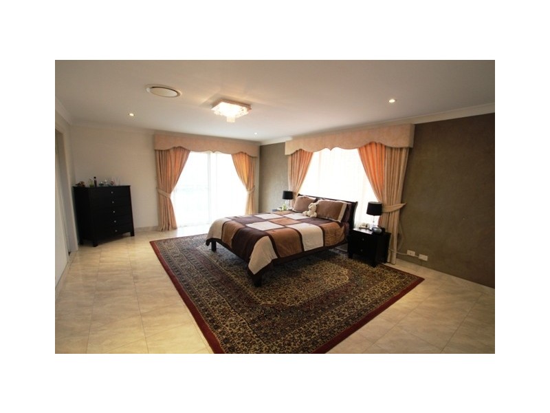 9 Wagstaff Street, Edensor Park NSW 2176