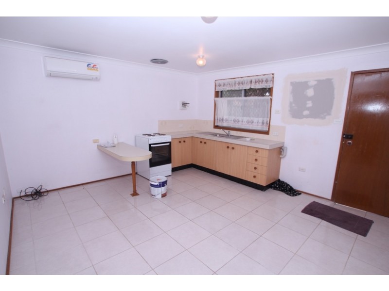4A Melbourne Road, St Johns Park NSW 2176
