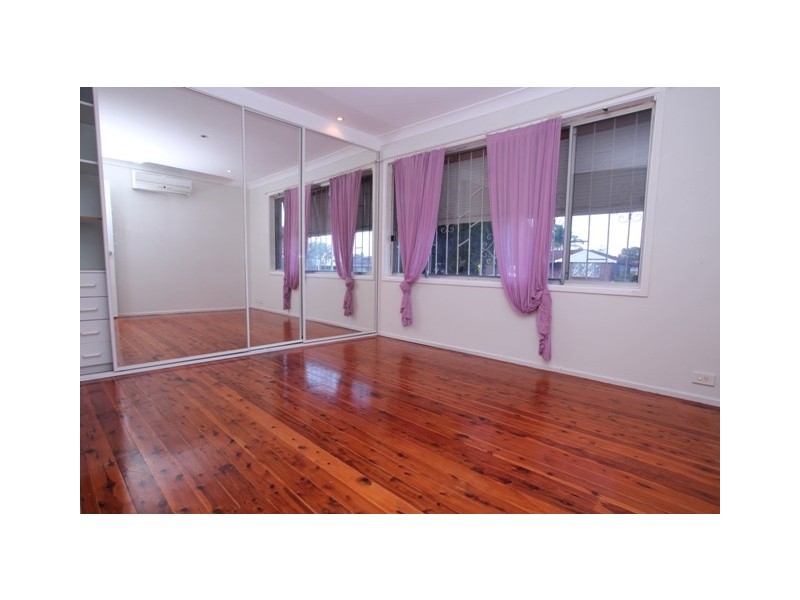 3 Denbern Street, Bossley Park NSW 2176