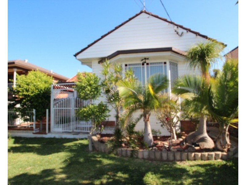 31 Brenan Street, Fairfield NSW 2165