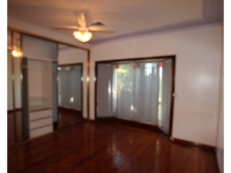 31 Brenan Street, Fairfield NSW 2165