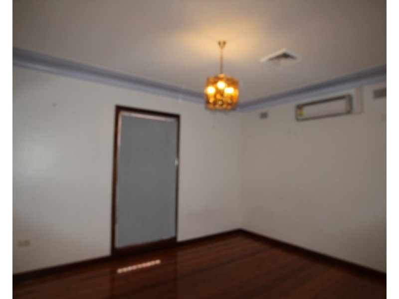 31 Brenan Street, Fairfield NSW 2165