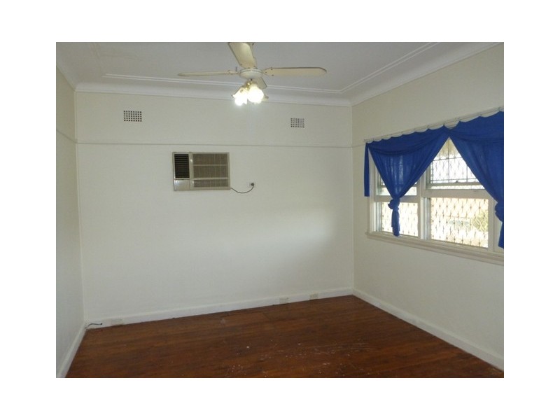 50 Smiths Avenue, Cabramatta NSW 2166