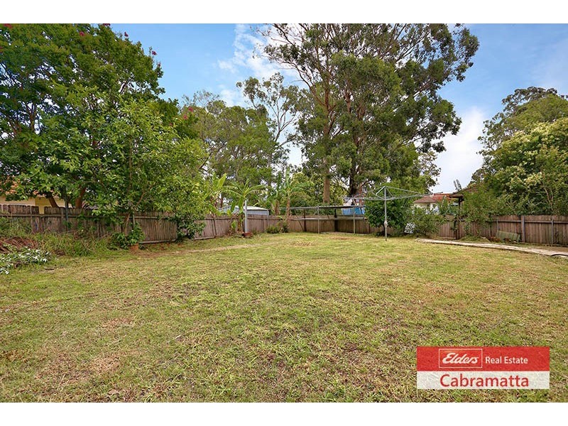 14 The Horsley Drive, Carramar NSW 2163