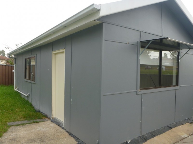 311 Smithfield Rd (Studio), Fairfield West NSW 2165