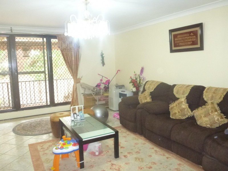 38/33-35 Sir Joseph Banks Street, Bankstown NSW 2200