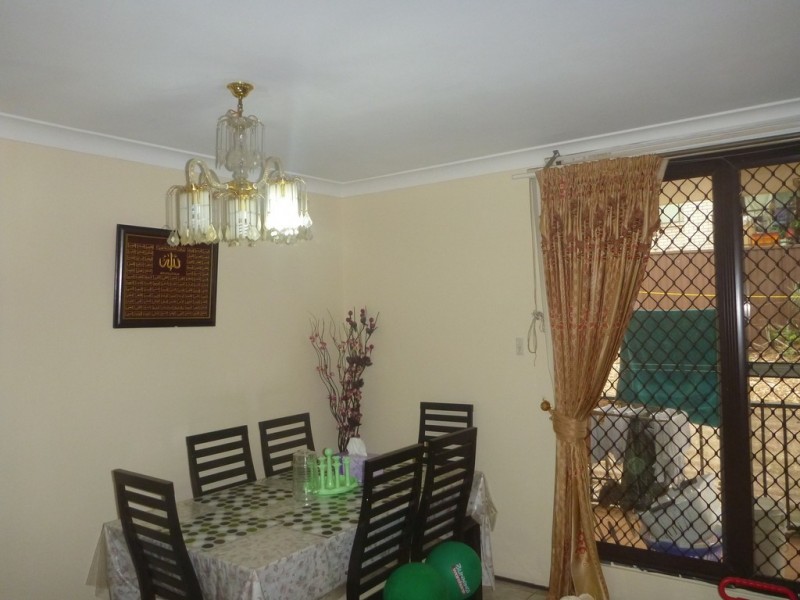 38/33-35 Sir Joseph Banks Street, Bankstown NSW 2200