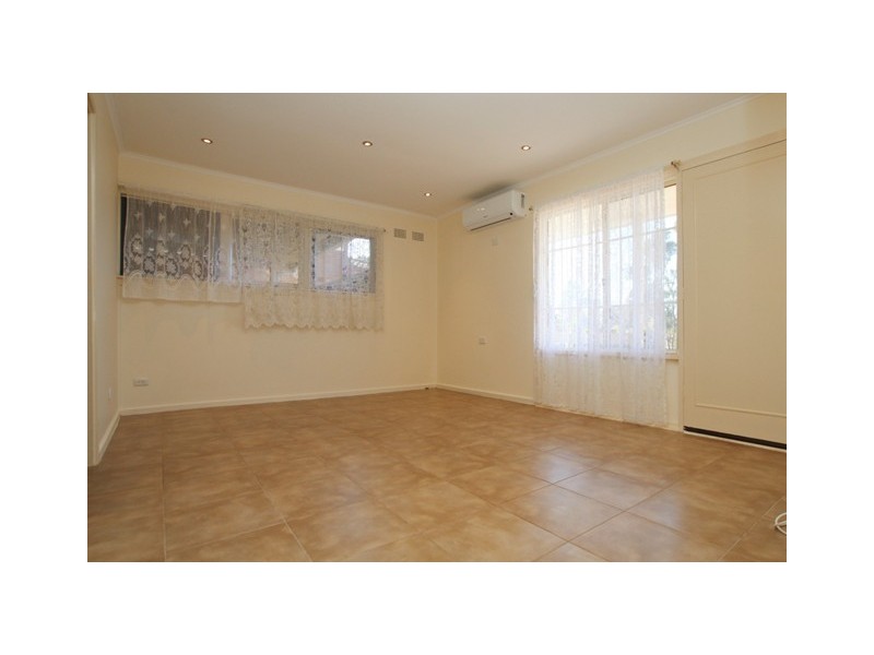 9 Guernsey Street, Busby NSW 2168