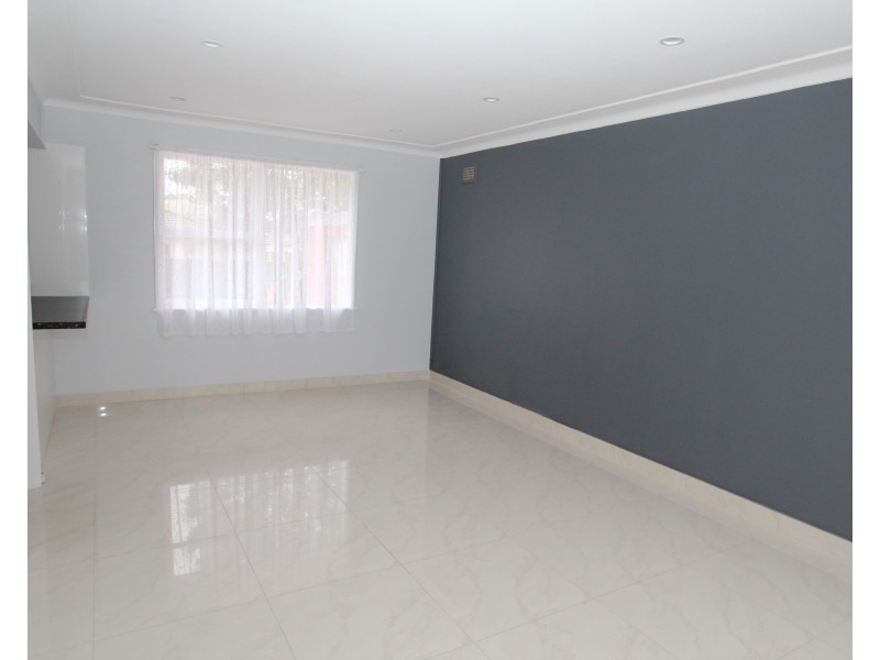 48 Beale Cres, Fairfield West NSW 2165