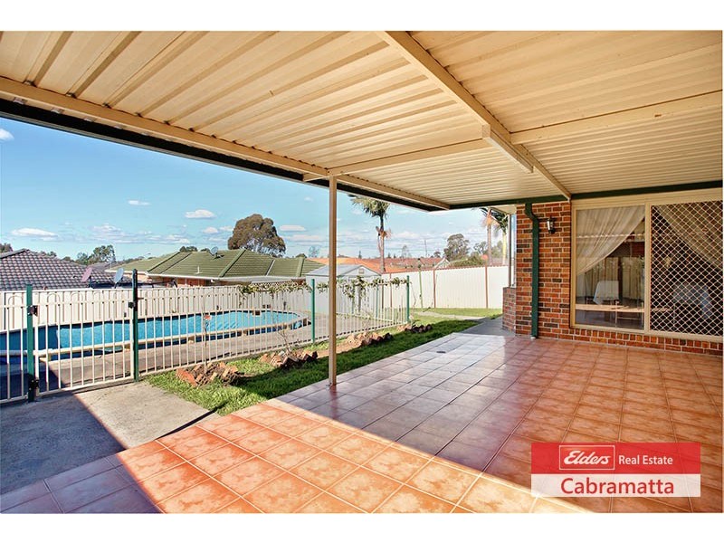 10 Tingha Close, Hinchinbrook NSW 2168