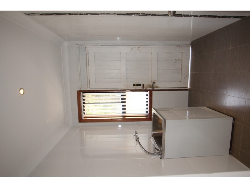 14 Barlow Crescent, Canley Heights NSW 2166