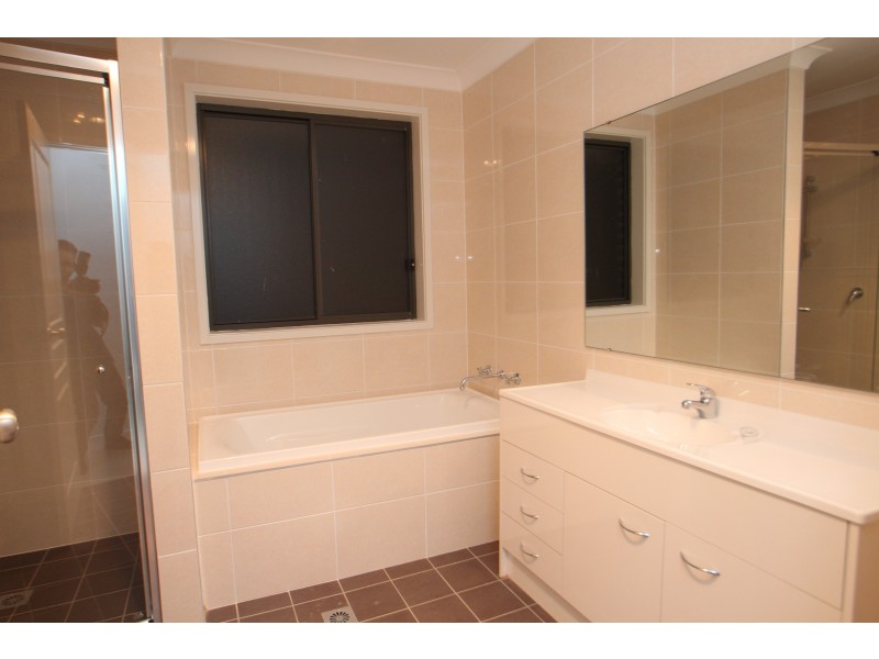 21A Laurel Street, Carramar NSW 2163